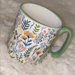 16 oz Floral Mug with Green Handle